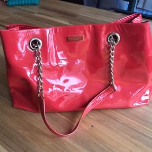 Kate Spade red patent leather shoulder bag with gold chains